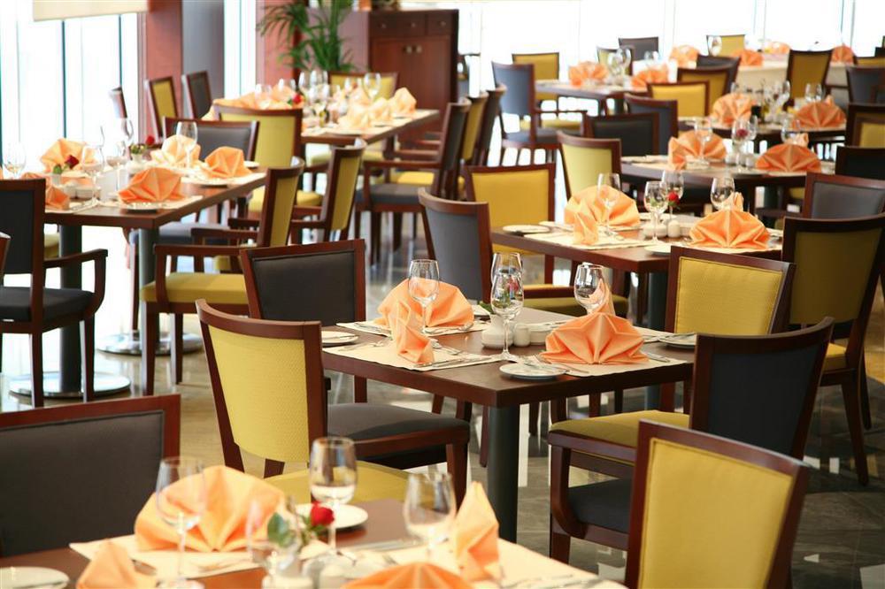 Symphony Hotel Apartments Dubai Restaurant billede